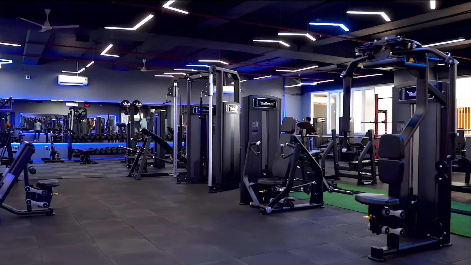 Early commercial gym floor built with BullrocK equipment